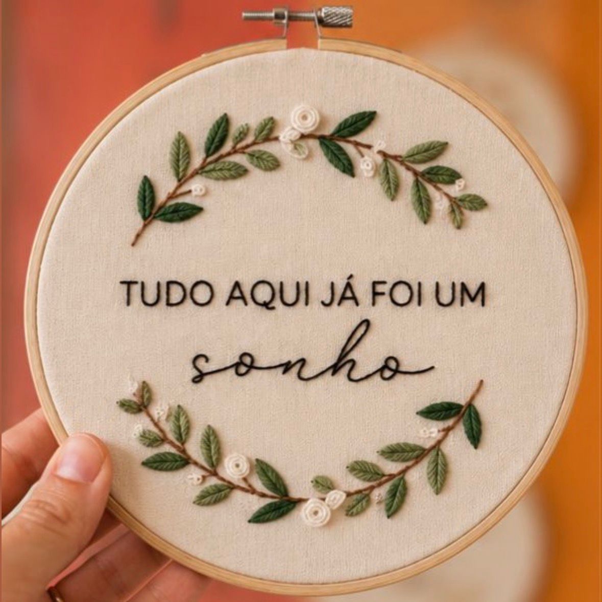 Bordado artesanal do repertório da Afeto em Ponto